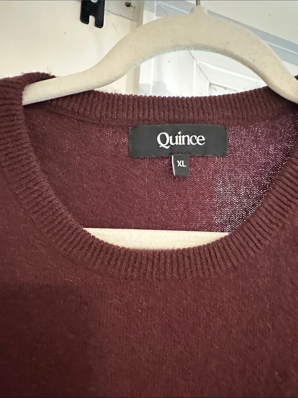 Quince maroon cashmere sweater - Picture 2 of 3